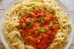 Самый вкусный томатный соус для спагетти: готовим вместе!